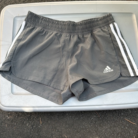 adidas Women's Pacer Woven Training Shorts NWT - Picture 8 of 12